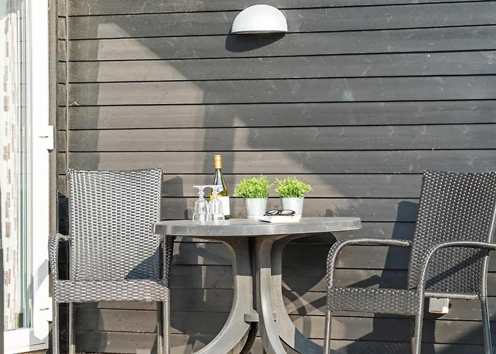 Vakantiehuis Lovely In With Wifi