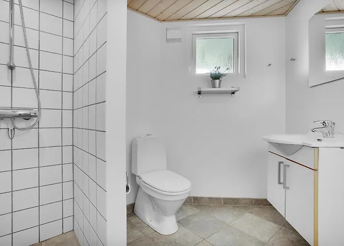 Vakantiehuis Lovely In With Wifi *