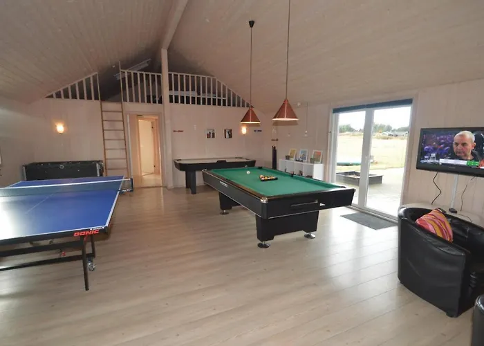 Vakantiehuis Lovely In With Wifi