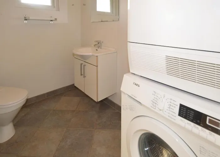 Vakantiehuis Lovely In With Wifi *